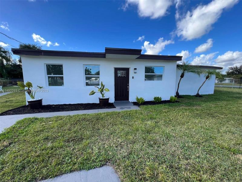 Image for property 2500 155th St, Miami Gardens, FL 33054