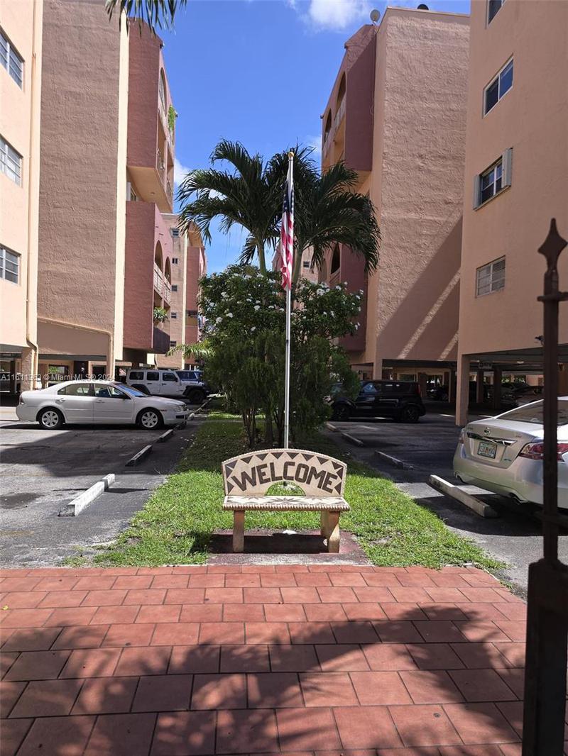 Image for property 440 23rd St 1303, Hialeah, FL 33013