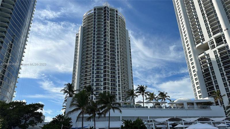 Image for property 18001 Collins Ave 2907, Sunny Isles Beach, FL 33160