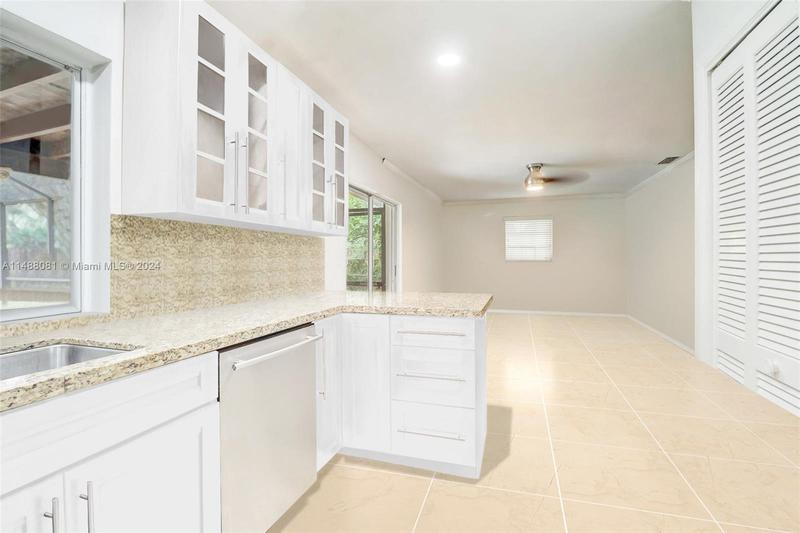 Image for property 7530 165th Ter, Palmetto Bay, FL 33157