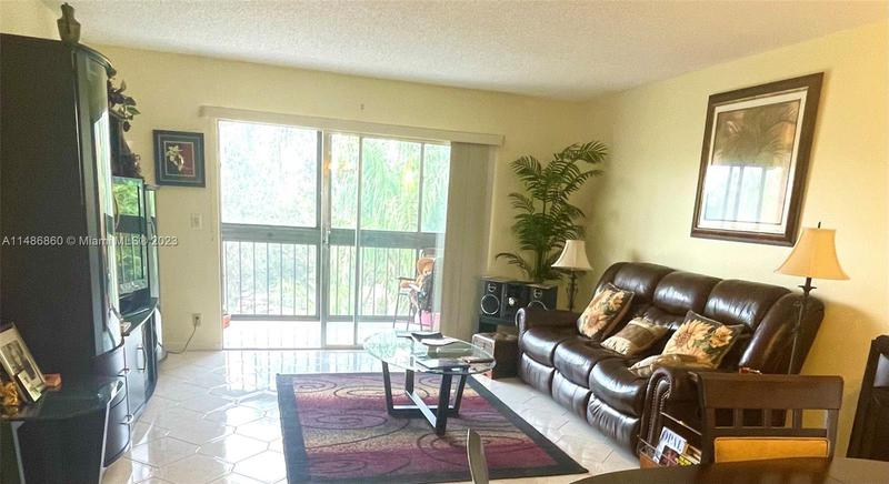 Image for property 7301 Amberly Ln 409, Delray Beach, FL 33446