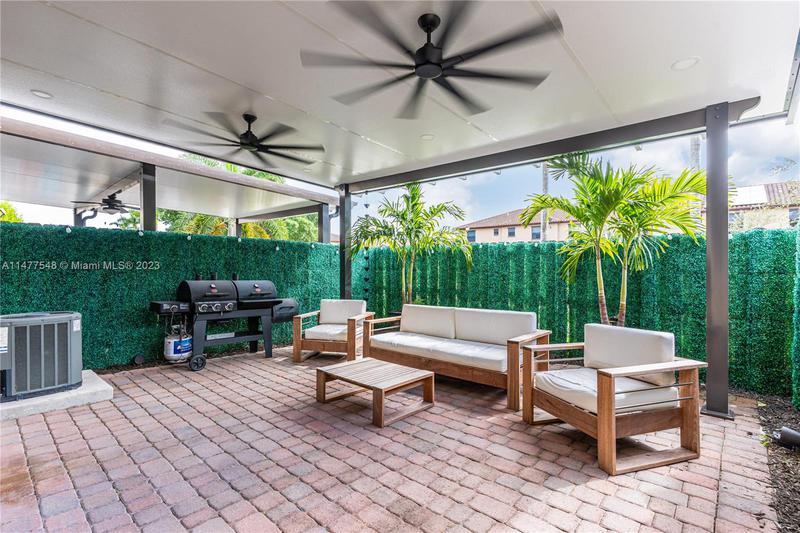 Image for property 11476 250th St 11476, Homestead, FL 33032