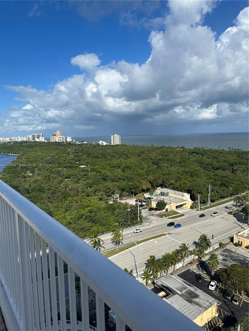 Image for property 2800 Sunrise Blvd 10B, Fort Lauderdale, FL 33304