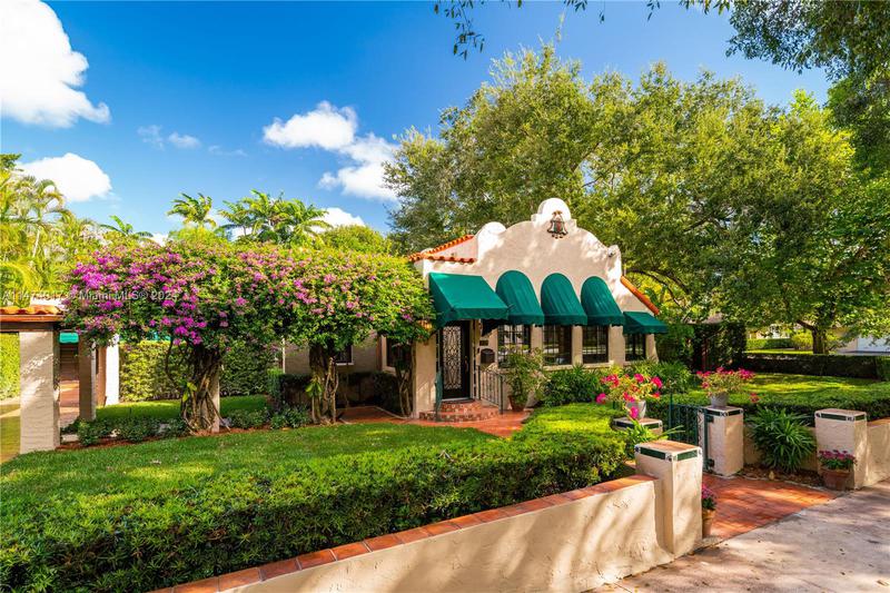 Image for property 1203 Alhambra Cir, Coral Gables, FL 33134