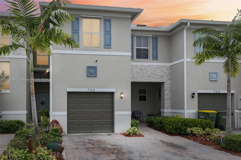 Image for property 754 19th St, Homestead, FL 33034