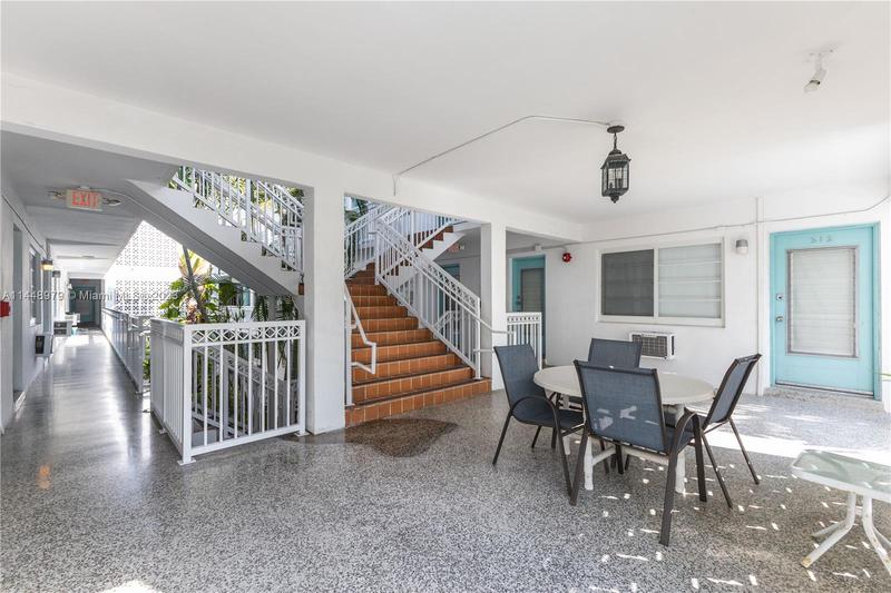 Image for property 350 Collins Ave 307, Miami Beach, FL 33139