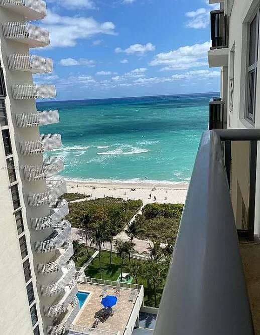 Image for property 6039 Collins Ave 1503, Miami Beach, FL 33140